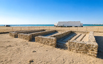 doha özel batı katar turu: zekreet, richard serra’nın “doğu-batı/batı-doğu” eseri ve mantar kayalıkları-2
