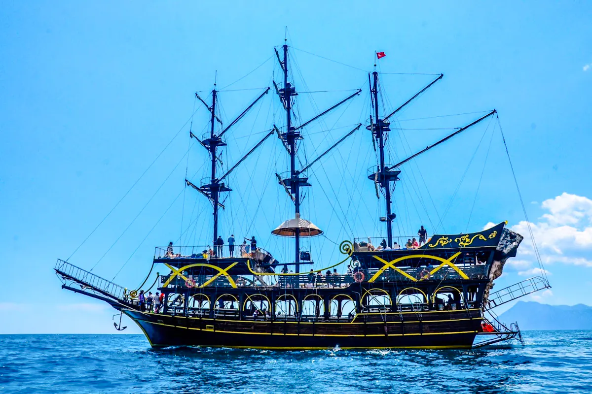 Antalya: Lara Pirate-Themed Boat Trip with Lunch Image 7
