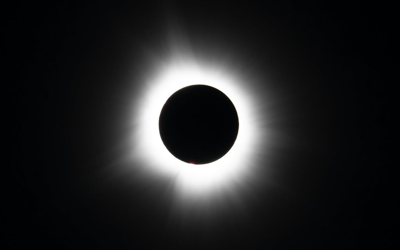 2026 solar eclipse viewing day tour from eclipse glasses-4