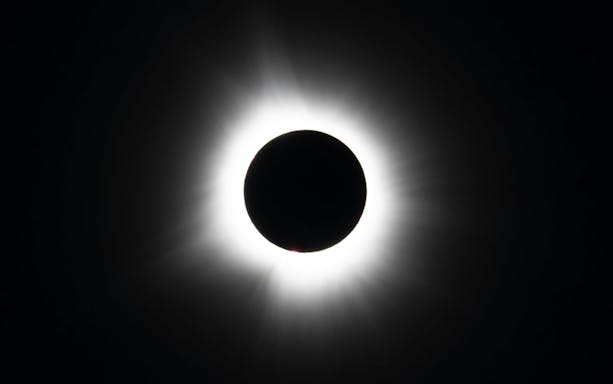 2026 solar eclipse viewing day tour from eclipse glasses-4