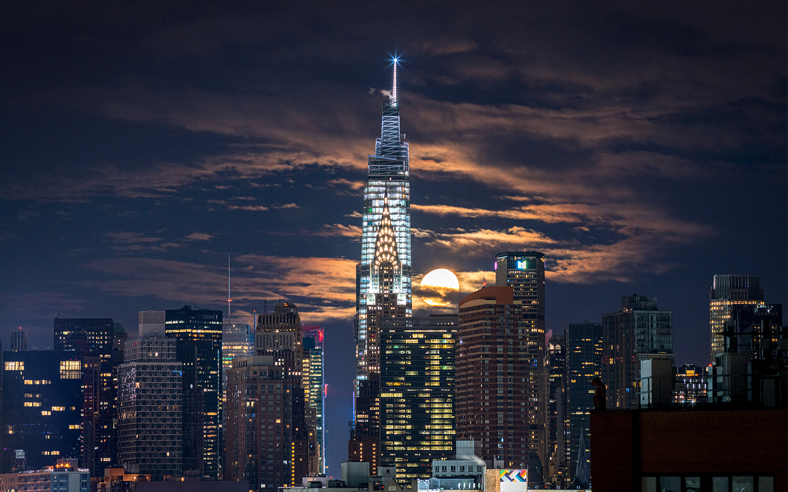 SUMMIT One Vanderbilt SUMMIT Experience Tickets   E4c991ee65e4ef7390082a32b9c4e9d4 16722Vanderbilt 0000s 0010 OneVanderbiltatNight 