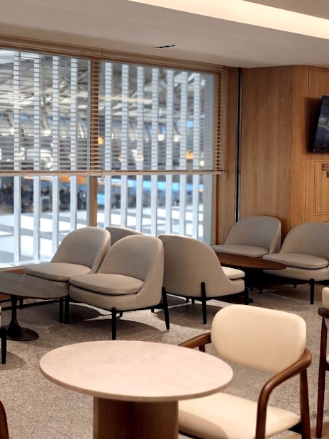 Skyhub Lounge seating area, West Wing, International Departures, Terminal 1, Incheon Airport.