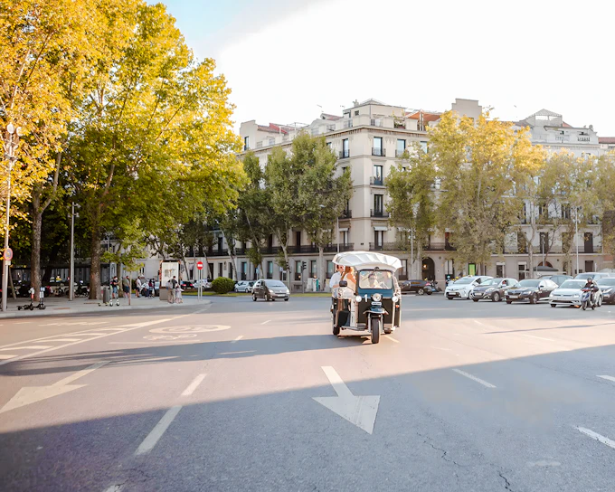 2-hour Welcome Madrid Tuk-Tuk Tour