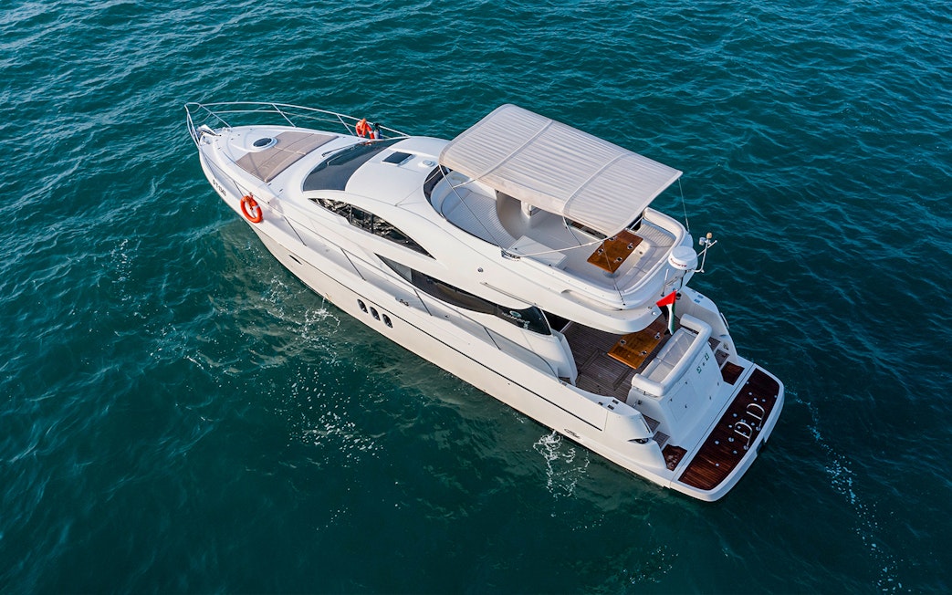Private yacht Veronika 55 cruising in Dubai waters.