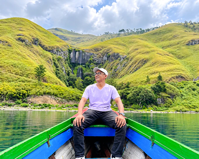 From Medan: Lake Toba 3 Waterfalls Day Trip with Boat Ride