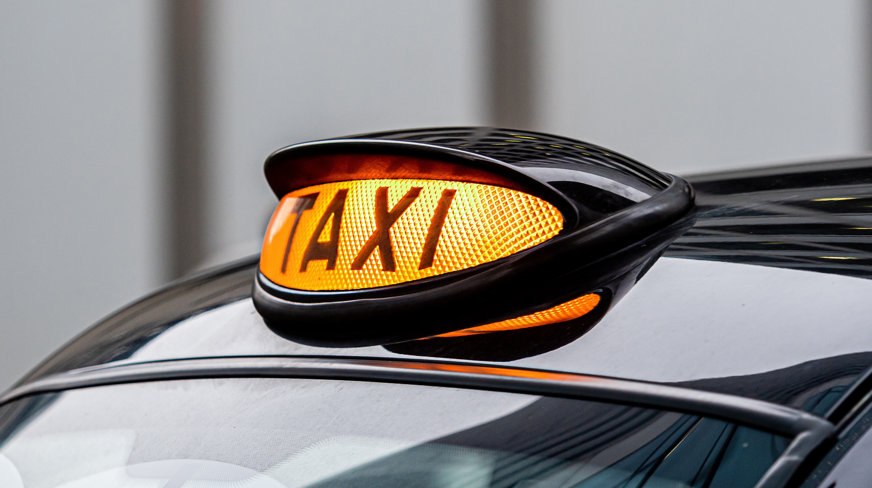 London Travel Guide - Taxi
