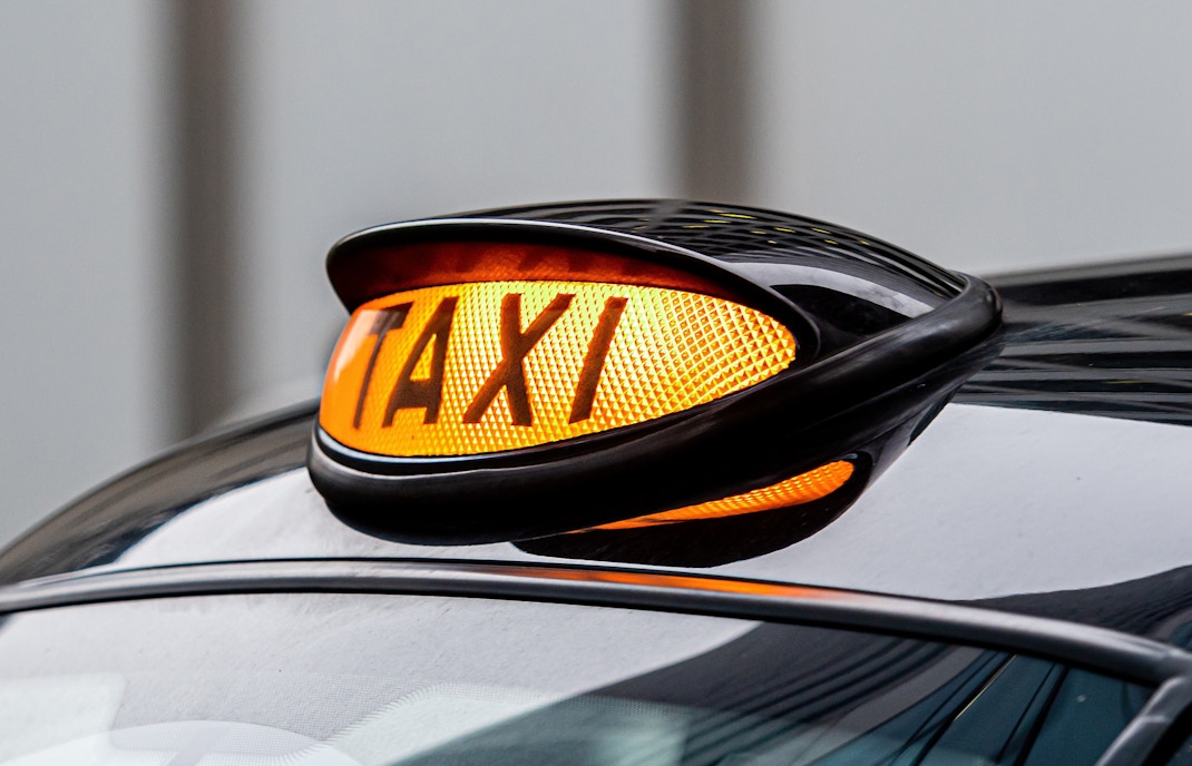 London Travel Guide - Taxi