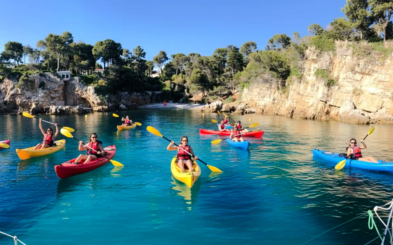 Cap d'Antibes and Billionaires' Bay Guided Kayak and Snorkeling Tour with Picnic or Aperitif Image 2