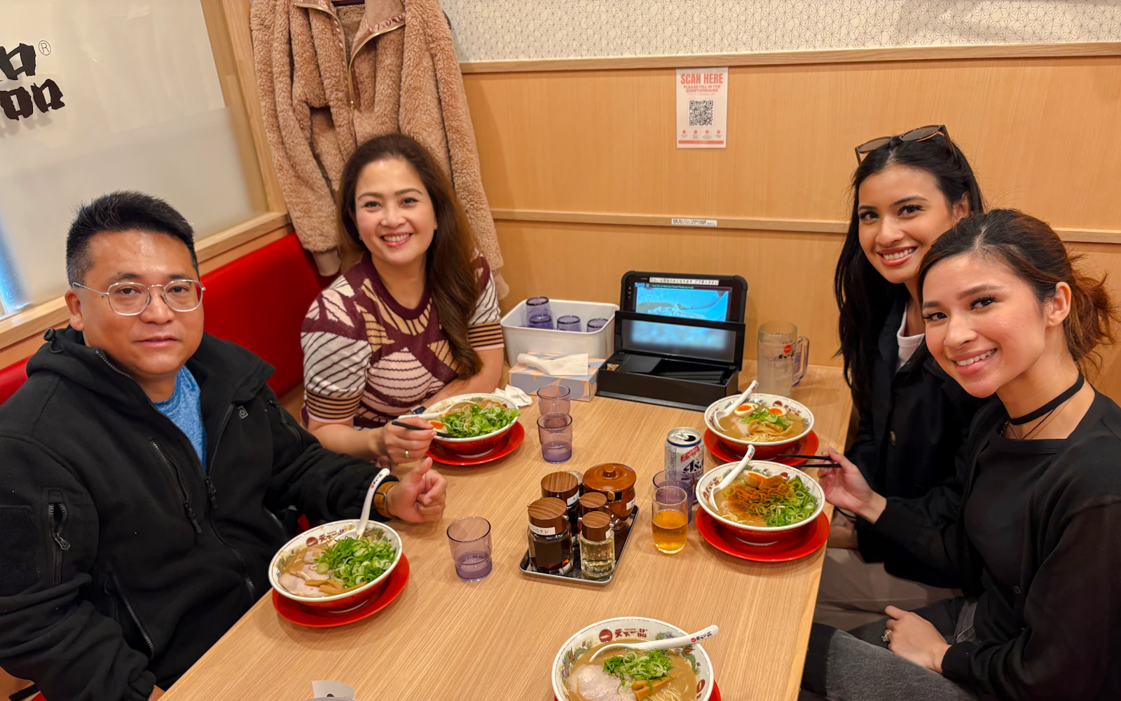 Tokyo Shinjuku Private Night Walking Tour Image 12