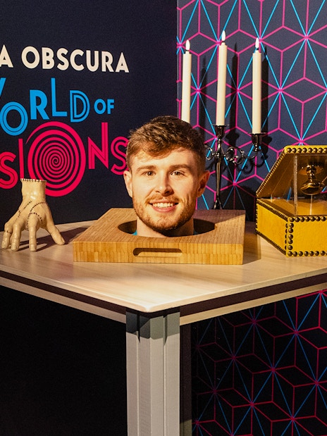 Severed head illusion at Camera Obscura & World of Illusions, Edinburgh exhibit.