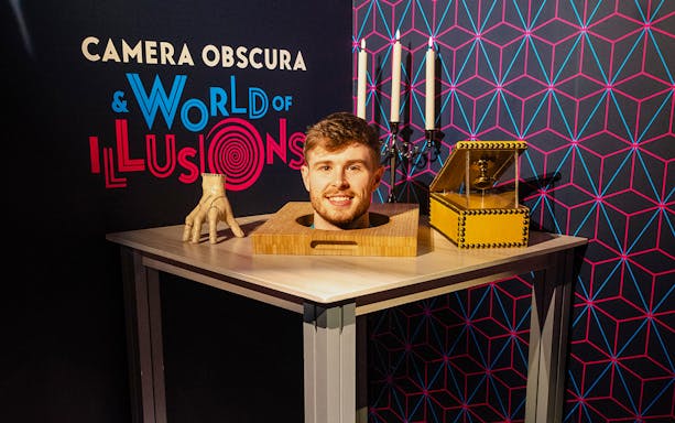 Severed head illusion at Camera Obscura & World of Illusions, Edinburgh exhibit.