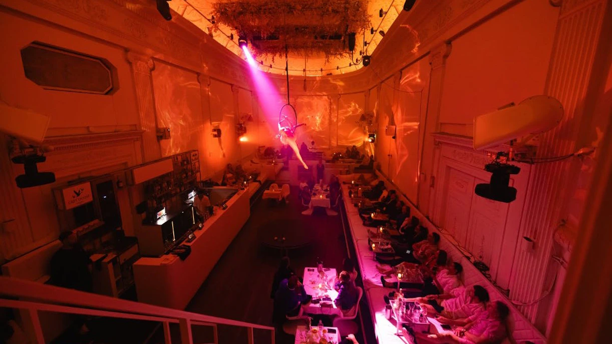Aerial performer at famous dinner show in Supper Restaurant.