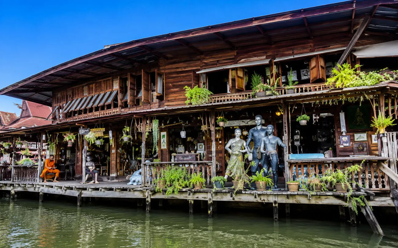 bangkok: private golden buddha, temples & canal communities-8