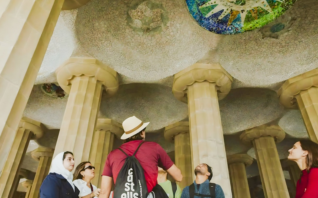 park güell small group guided private tour with skip-the-line tickets-1