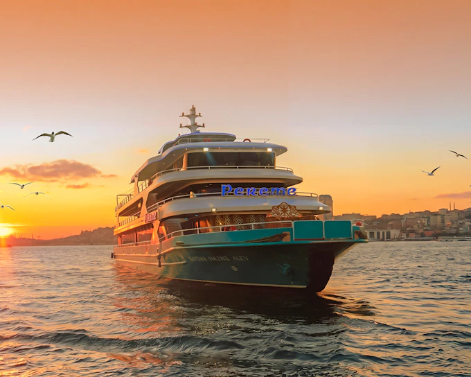 Bosphorus Sunset Cruise with Drinks & Snacks