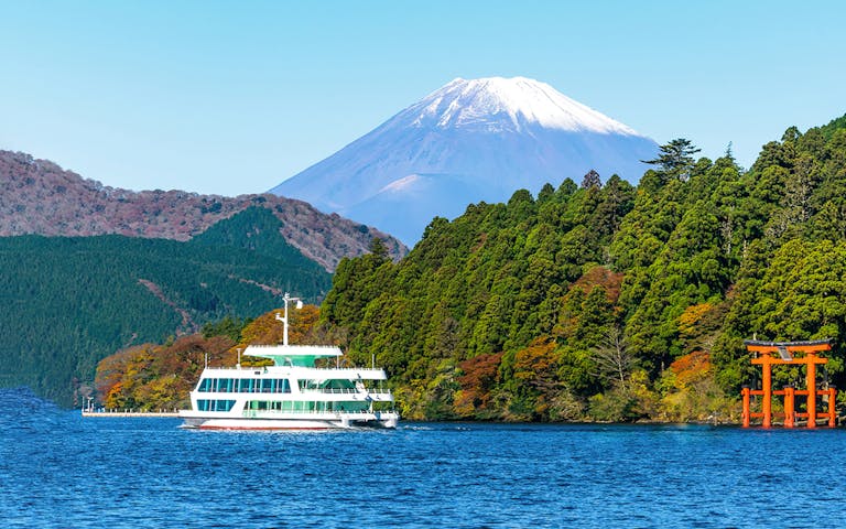 Mt. Fuji Day Tour from Tokyo | Lake Ashi | Mt. Komagatake