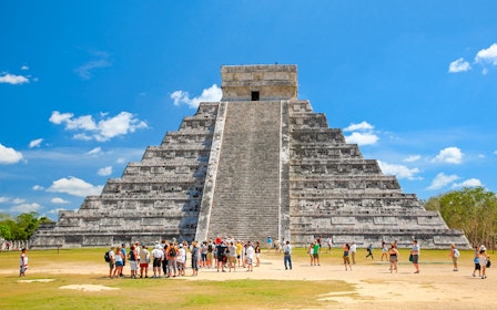 Chichén Itzá, Cenote and Archaeological Sites Tour with Lunch