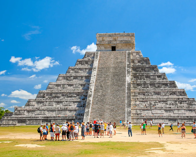 Chichén Itzá, Cenote and Archaeological Sites Tour with Lunch