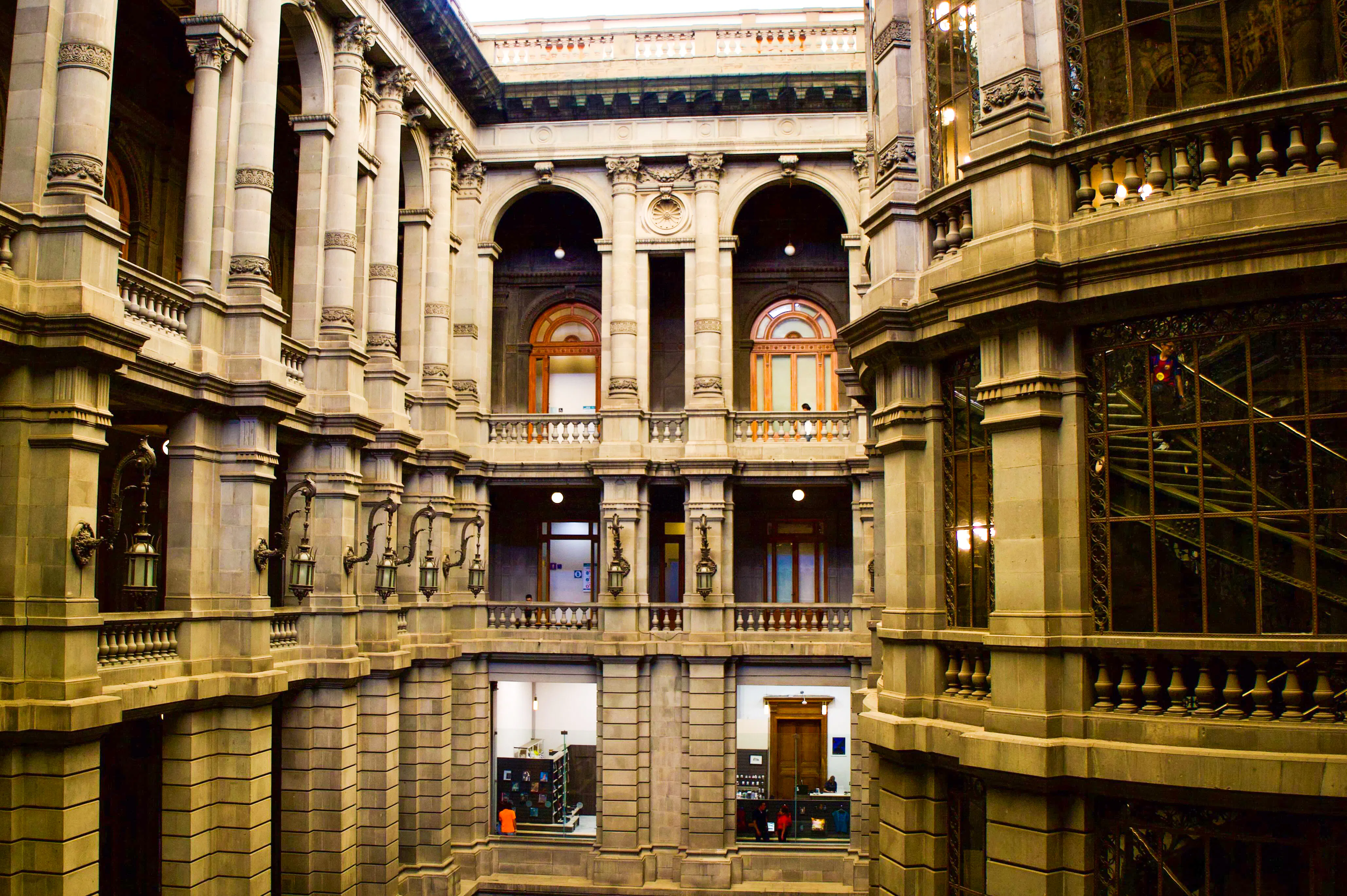 museo nacional de arte guided tour-1