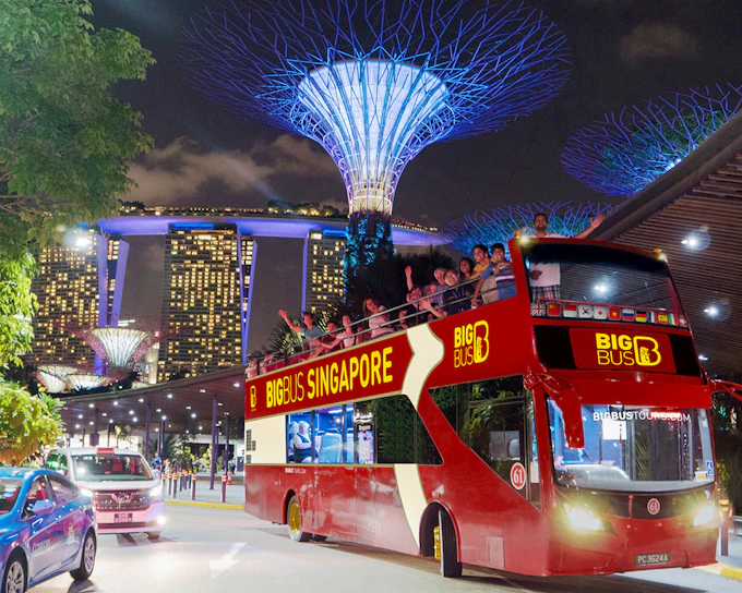 Big Bus: Singapore Night Bus Tour with Live Guide