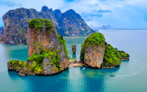 tagestour zur james-bond-insel mit einem großen boot ab phuket-1