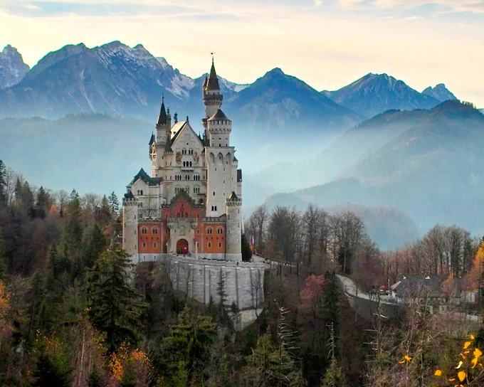 From Munich: Neuschwanstein Castle Small-Group Guided Day Tour with Entry Ticket (Product 55514)
