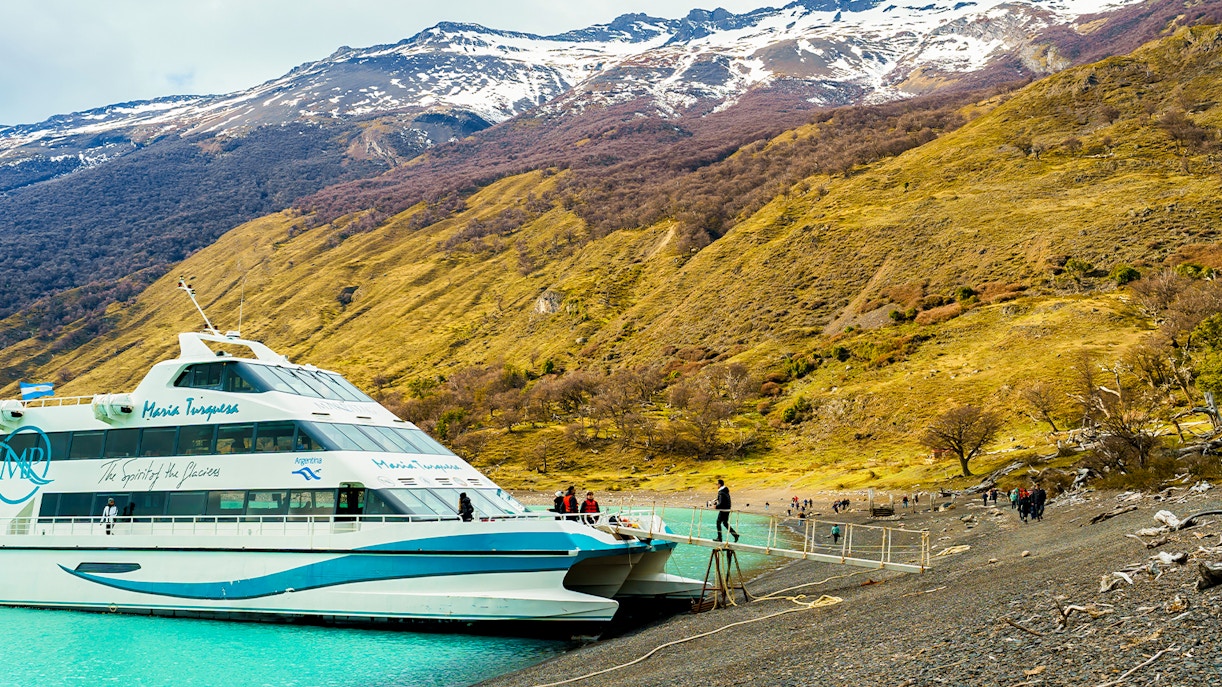Tourists boarding a boat on Lake Argentino for Perito Moreno, Spegazzini, and Upsala exploration.
