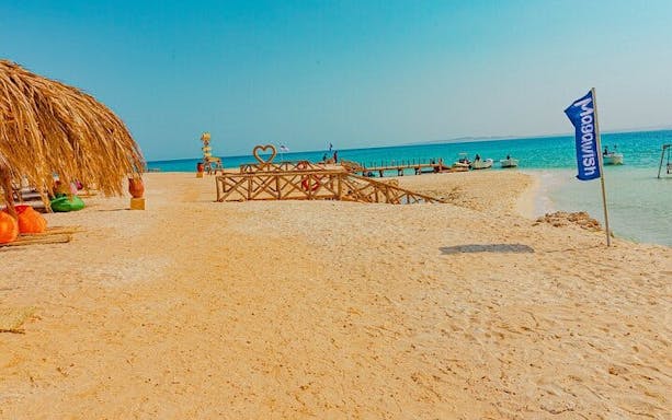 excursion en mer premium vers l'île de magawish avec escales sur les récifs coralliens - hurghada-3