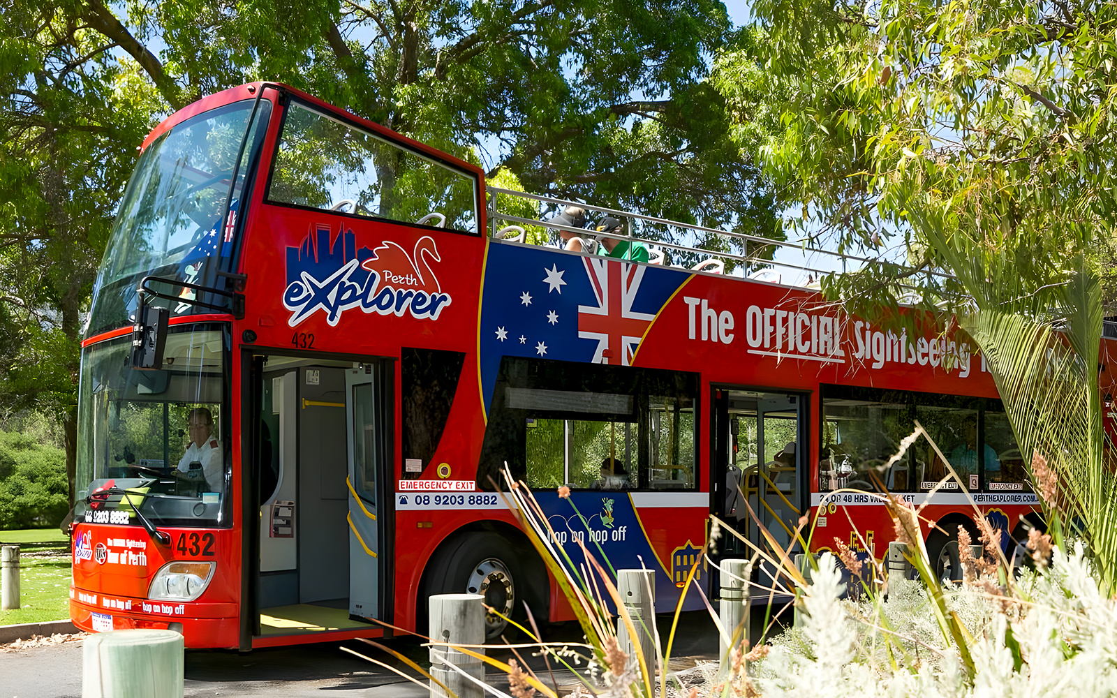Red double-decker bus for Perth and Kings Park hop-on-hop-off tour.