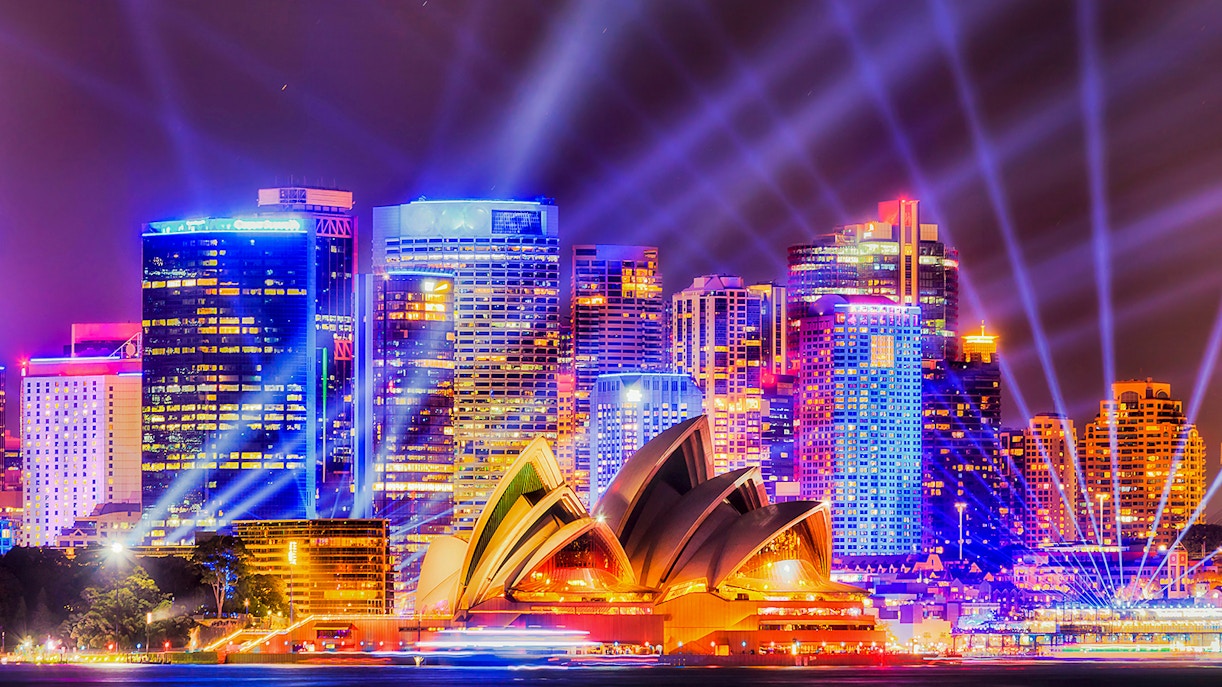 Tips - Vivid Sydney cruises