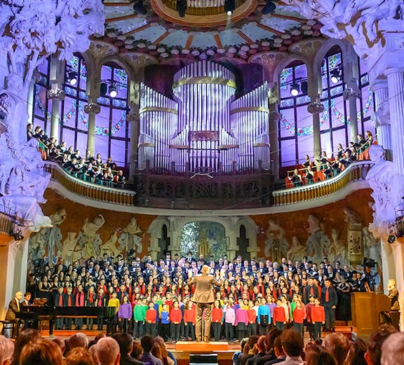 Choir performing at Palau de la Música Catalana, Barcelona.