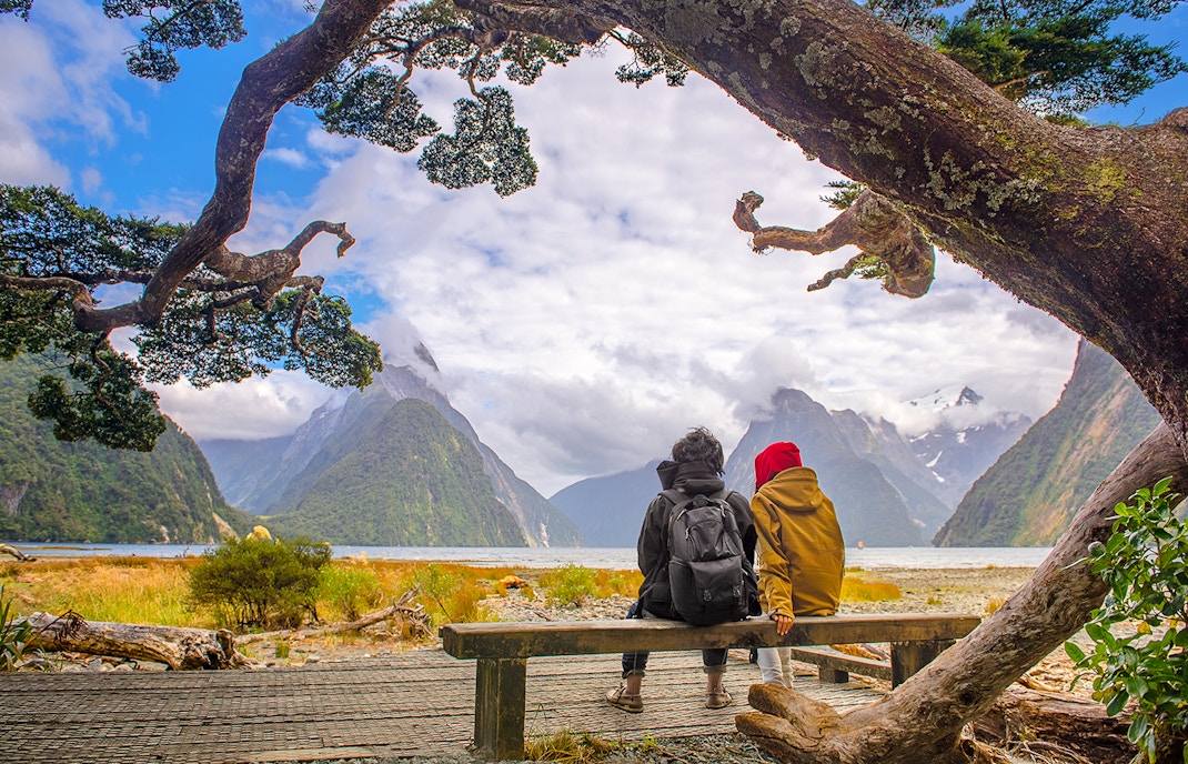 The scenery view of landscape of Milford Sound