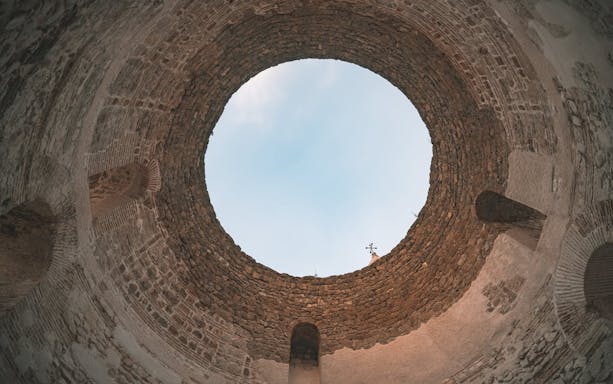 visite guidée à pied de split et visite de la forteresse de klis avec vues panoramiques et transport climatisé-3