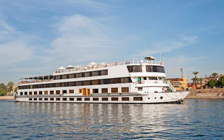 From Aswan: 4-Day Nile Cruise with Luxor Hot-Air Balloon Ride & Abu Simbel Visit