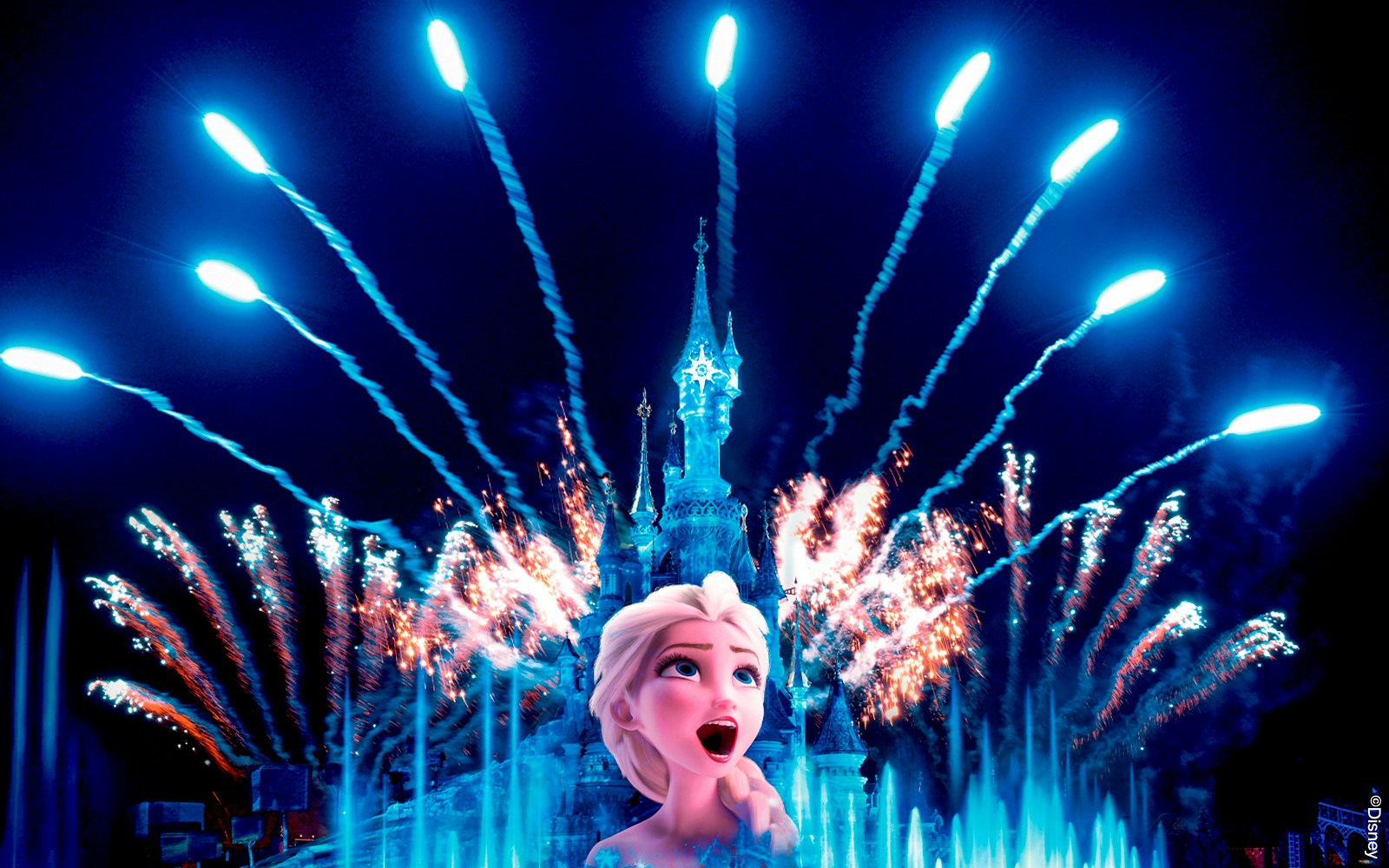 Frozen Elsa illumination on Sleeping Beauty Castle, Disneyland Paris