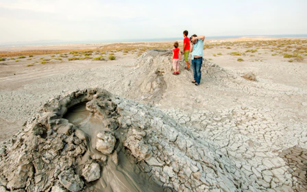 Full-Day Tour to Gobustan, Yanardağ, Mud Volcanoes & Ateshgah Fire Temple
