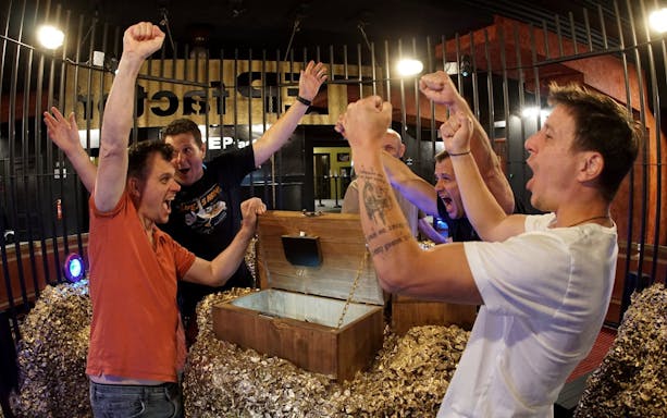 bilete pentru provocarea de aventură în interior „tepfactor” din praga, inspirată de fort boyard-4