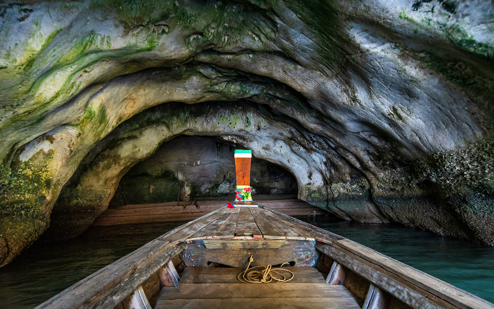 Peștera Diamantului