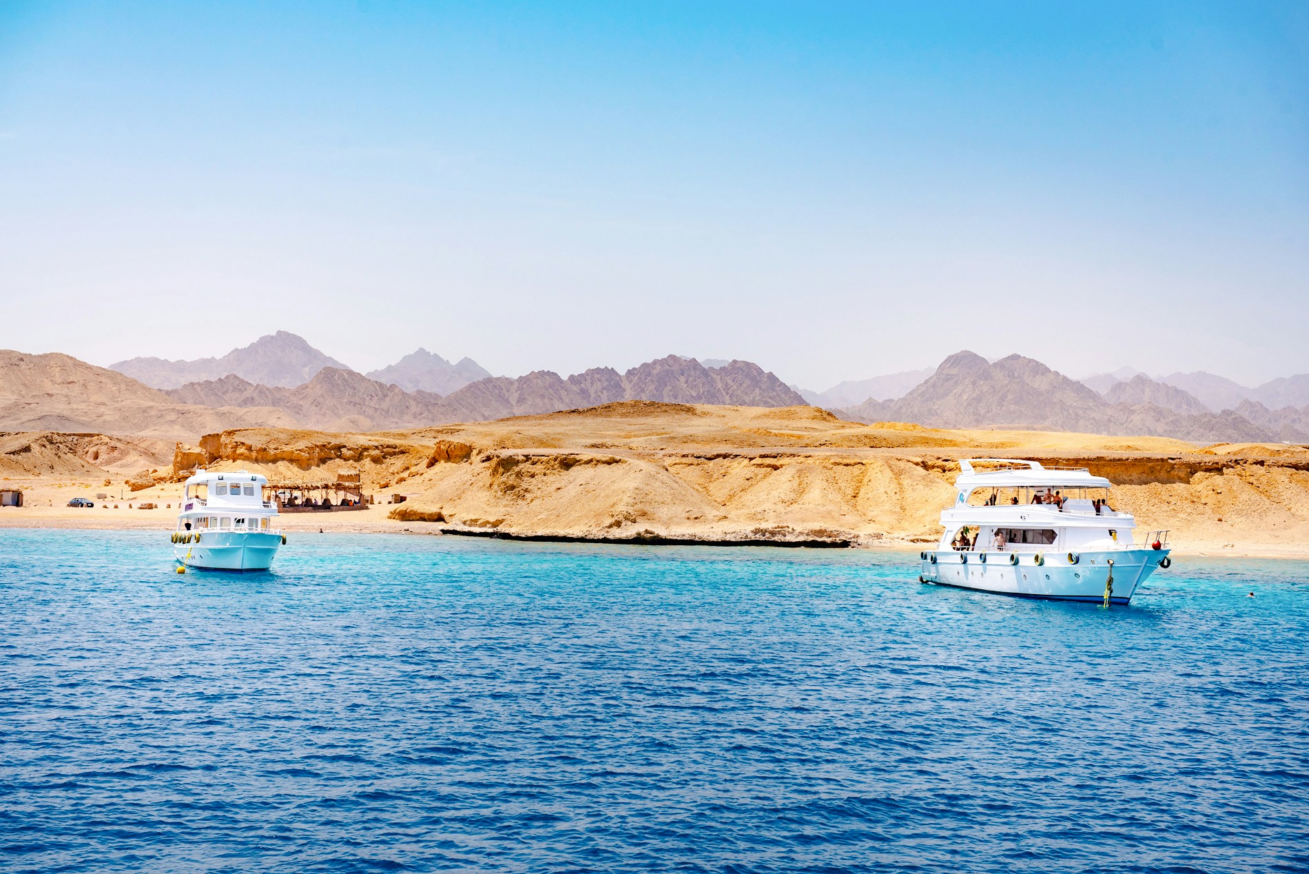 Scenic coastal cliffs & beaches