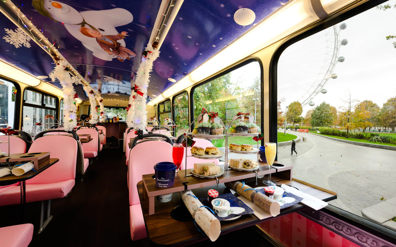 The Snowman™ Afternoon Tea Bus Tour — 7