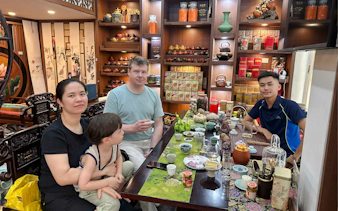 hanoi: vietnamese tea tasting & brewing class with train street viewing-1