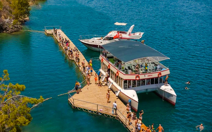 From Antalya: Green Canyon Boat Tour With Lunch, Soft Drinks and Round-Trip Hotel Transfers