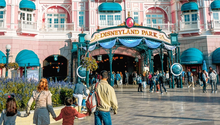 Disneyland Hotel Park Paris entrance with ornate architecture and welcoming archway.