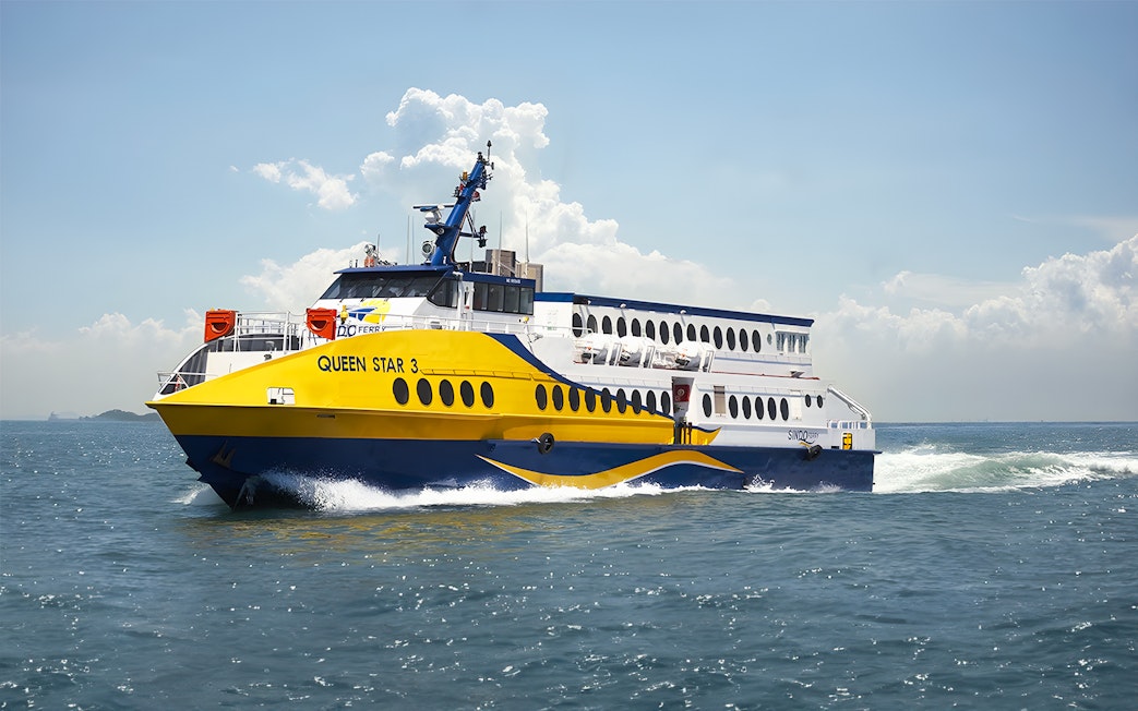 Sindo Ferry sailing from Tanah Merah Terminal across the sea.