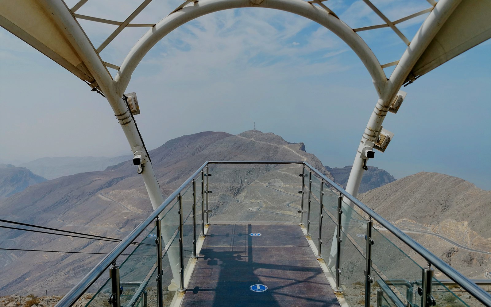 Viewing platform at Jebel Jais Zipline, Dubai