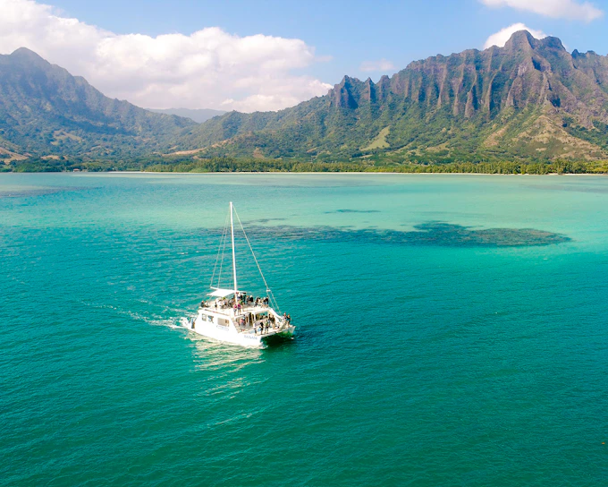 Kualoa Ranch: Ocean Voyage Tour