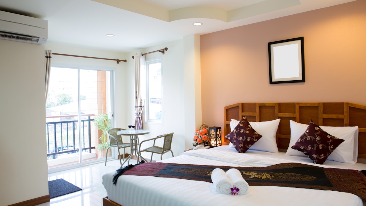 Stay near Be Happy Museum Warsaw