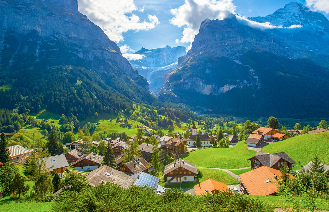 Grindelwald First Weather by Seasons - Spring