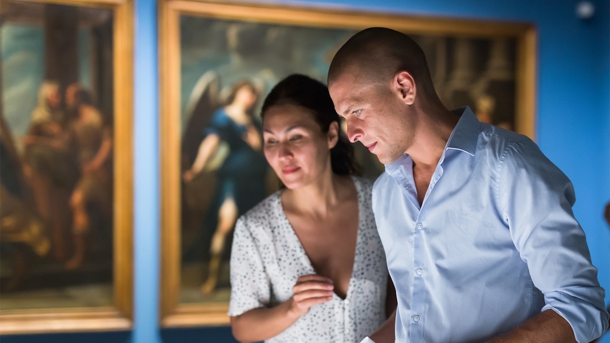 die 2 Louvre-Pyramiden