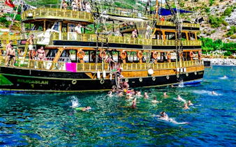 alanya pirate boat tour with lunch and unlimited soft drinks, foam party and round-trip hotel transfers-3